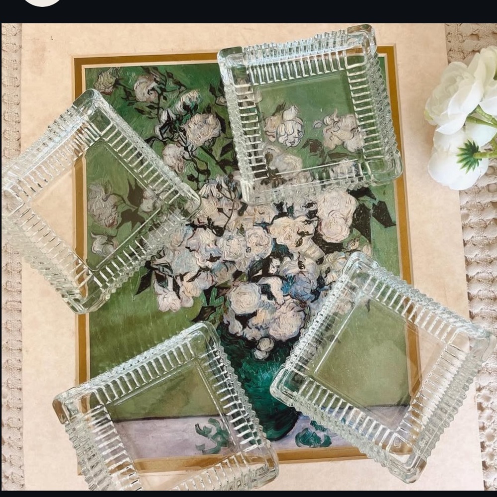 Elegant Glass Coasters Set - Clear